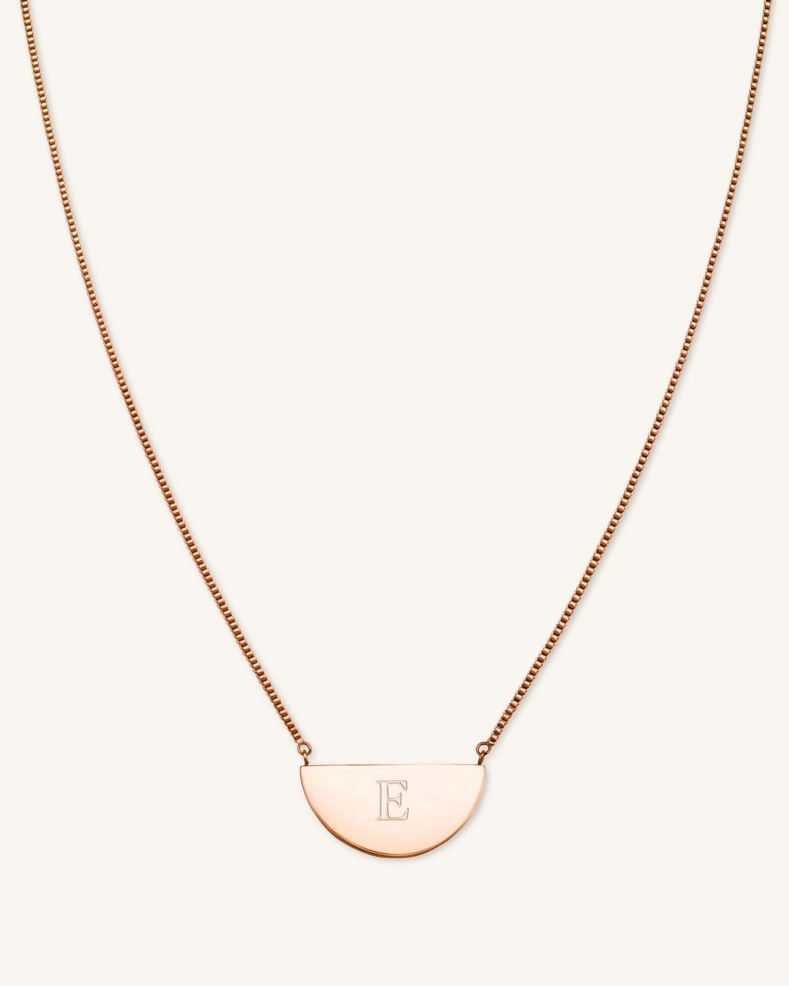 Collier Demi-Lune Avec Initiale - Image 5