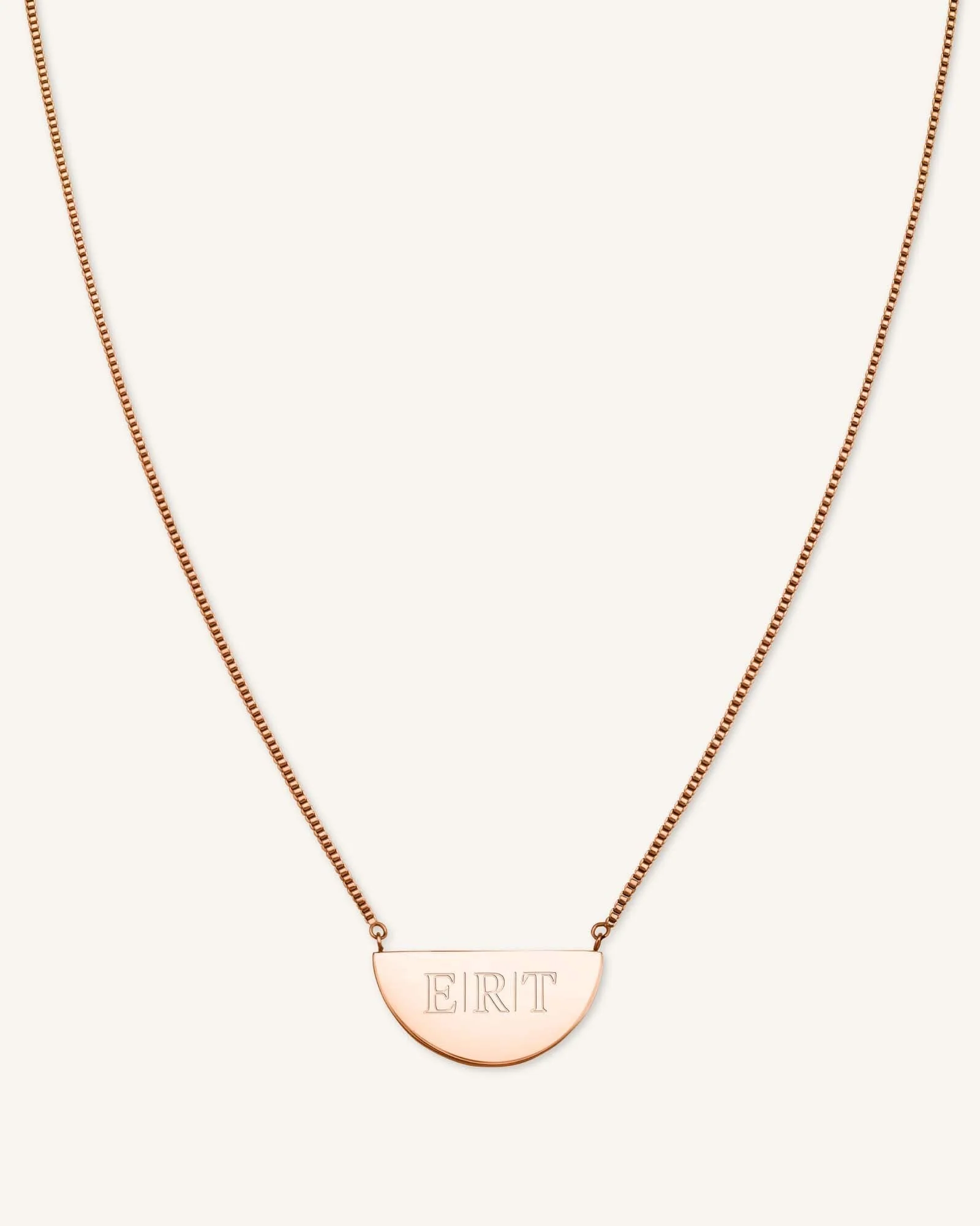 Collier Demi-Lune Avec Initiale - Image 5