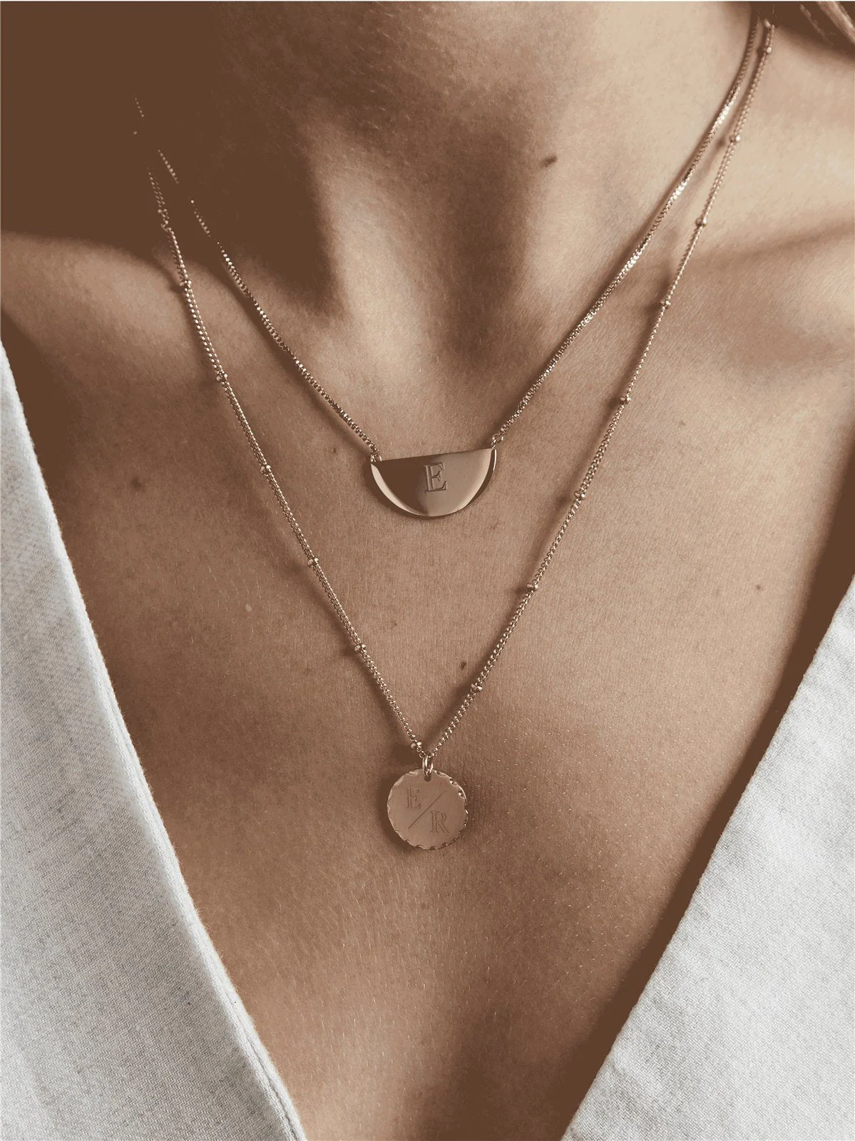Collier Demi-Lune Avec Initiale - Image 8