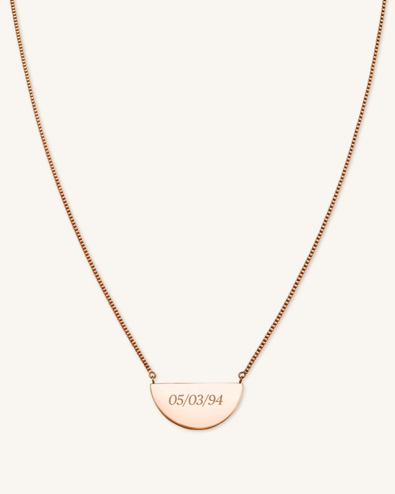 Collier Demi-Lune Avec Initiale - Image 5