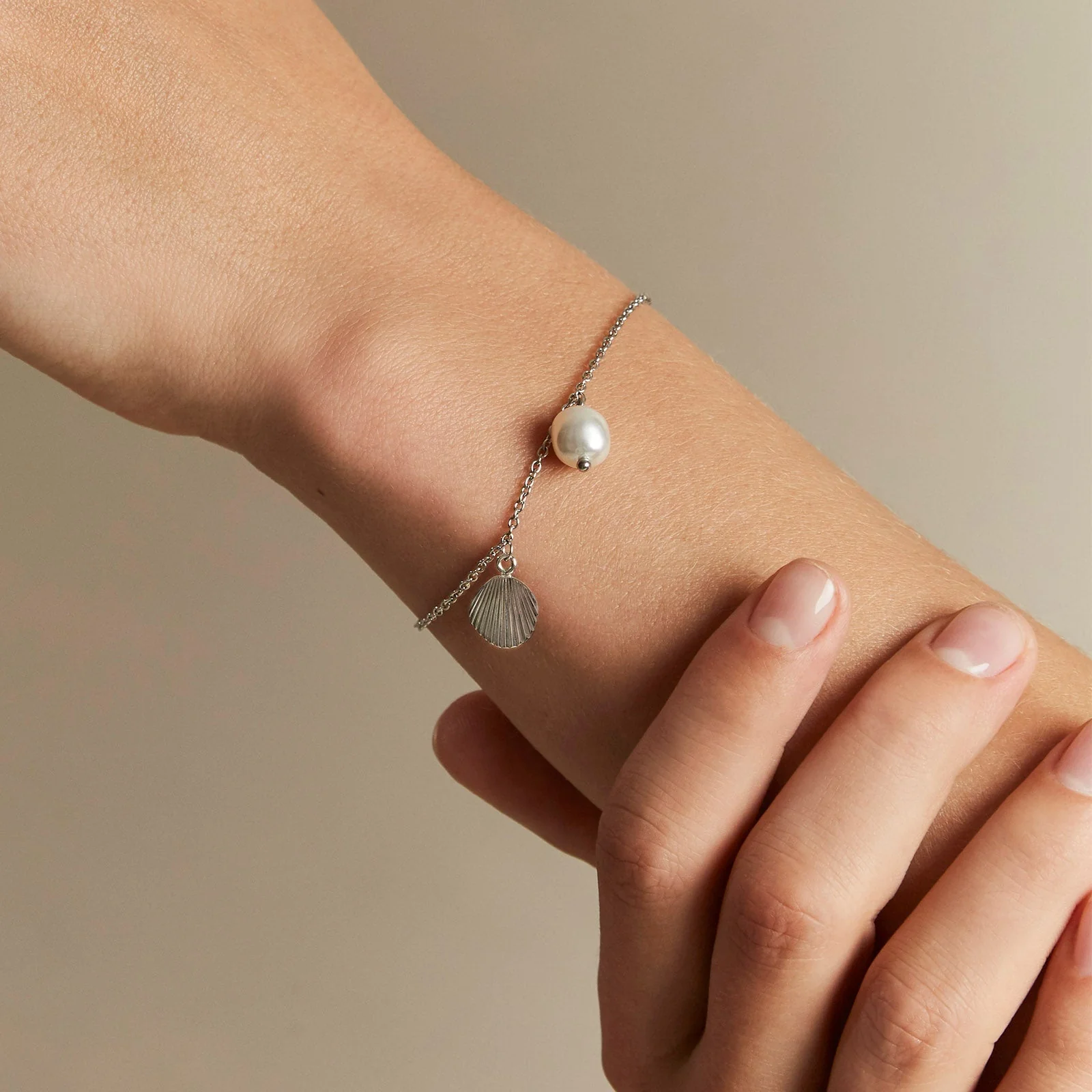 Bracelet coquillage & perle - Image 4