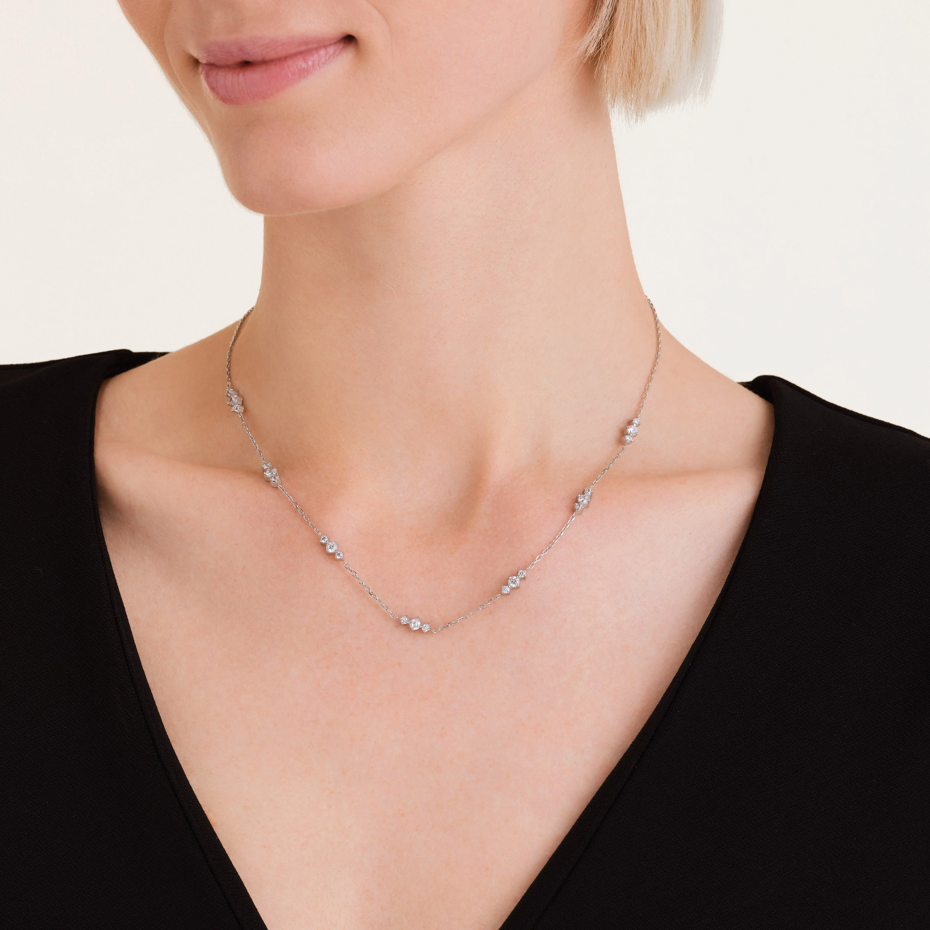 Collier Trio de Pierres - Image 6